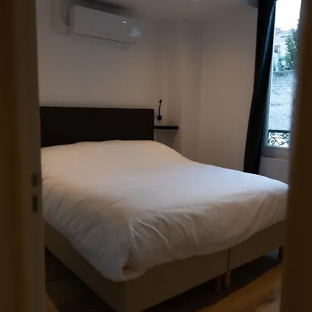 Maison De Standing Au Centre De 7 Avec 7 Salles De Bain, Sauna, Cour Privee * Reims