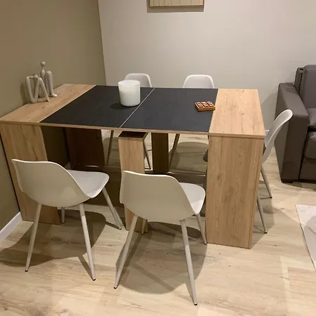 Maison De Standing Au Centre De 7 Avec 7 Salles De Bain, Sauna, Cour Privee Lägenhet *